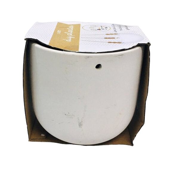 White DIY Planter - Picture 4 of 5